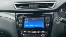 Nissan Qashqai 1.6 DiG-T N-Connecta 5dr Petrol Hatchback